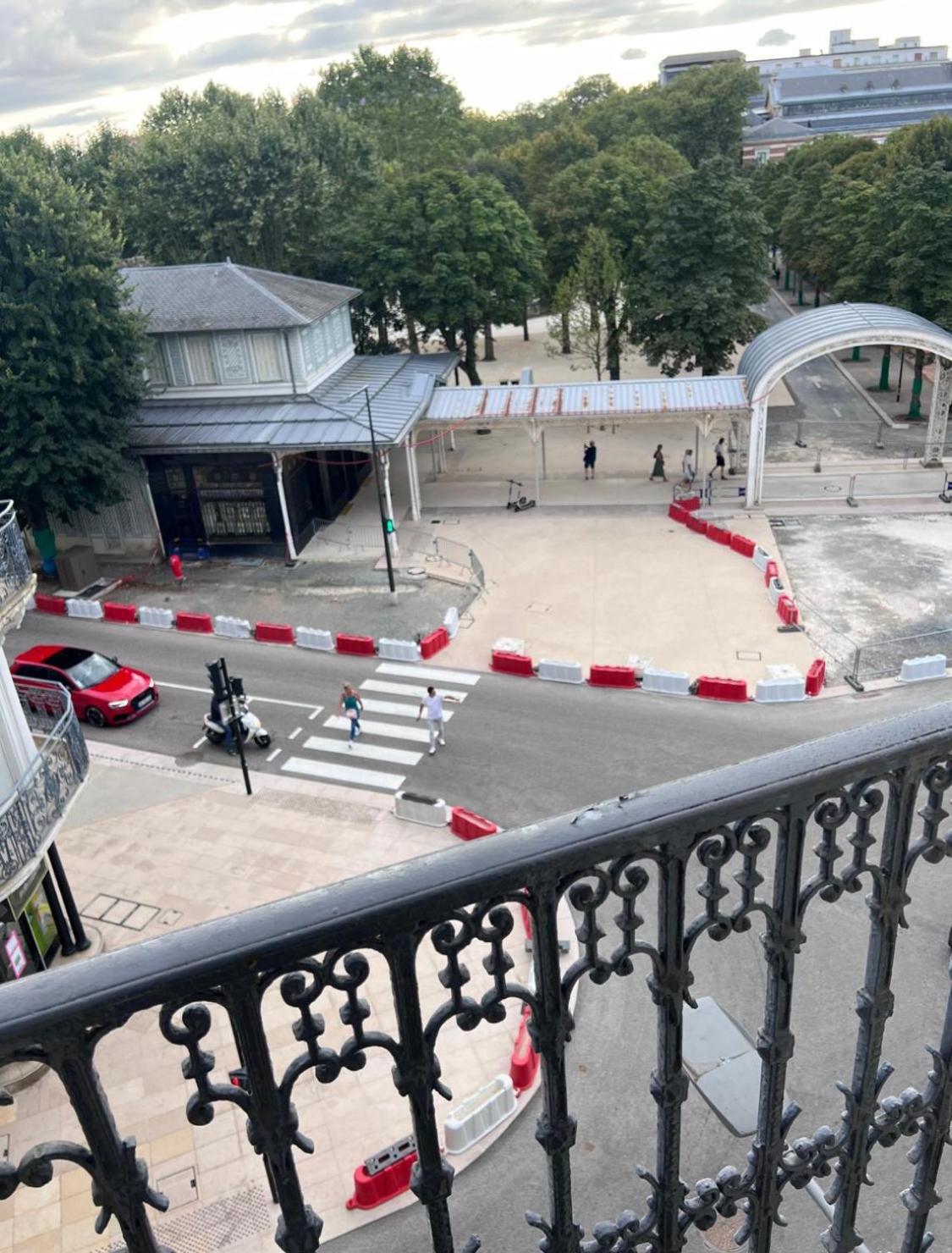 Le Splendid - Hypercentre - Proche Opera & Parcs - Thermes Vichy Exterior foto